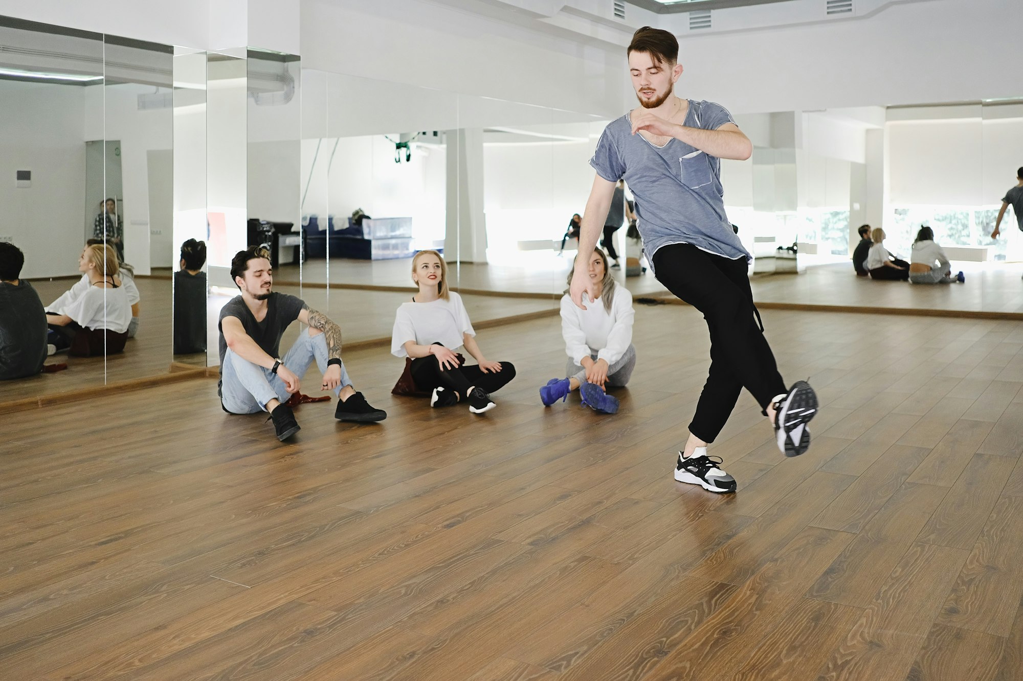 Hip-hop dancer performance
